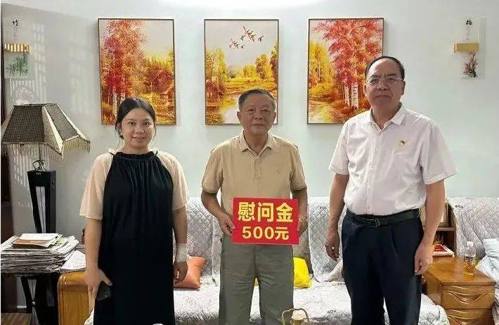 军爱民来民拥军,军民团结一家亲!