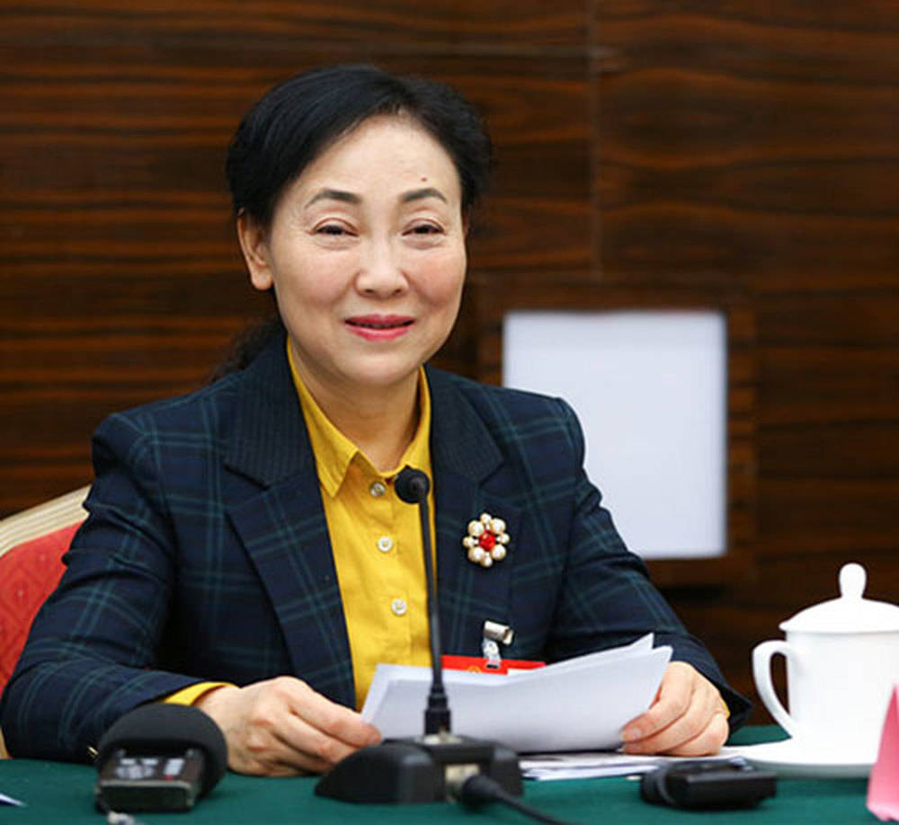 向红琼历任贵州省六盘水市副市长,贵州省气象局局长,党组书记,贵州省