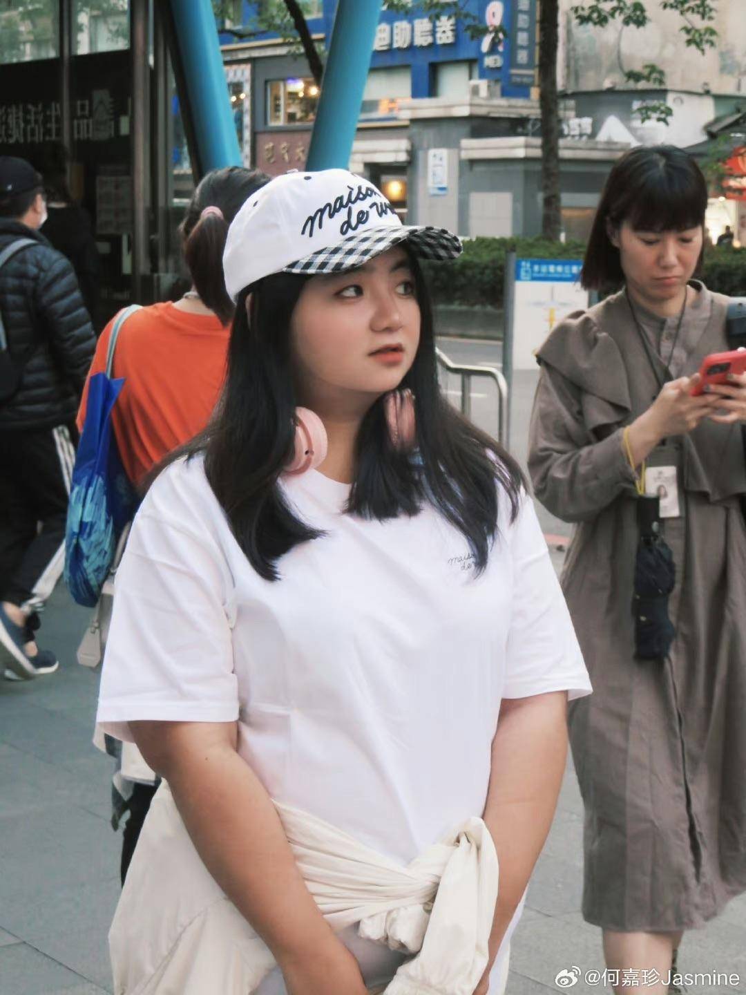 知名星二代体重180斤疑决心减肥!晒自拍露水桶腰,打拳有模有样