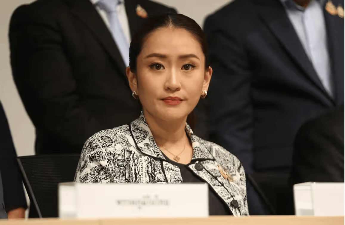他信家族第四位:泰国85后女总理,怀孕仍坚持竞选活动,产后2天带娃亮相