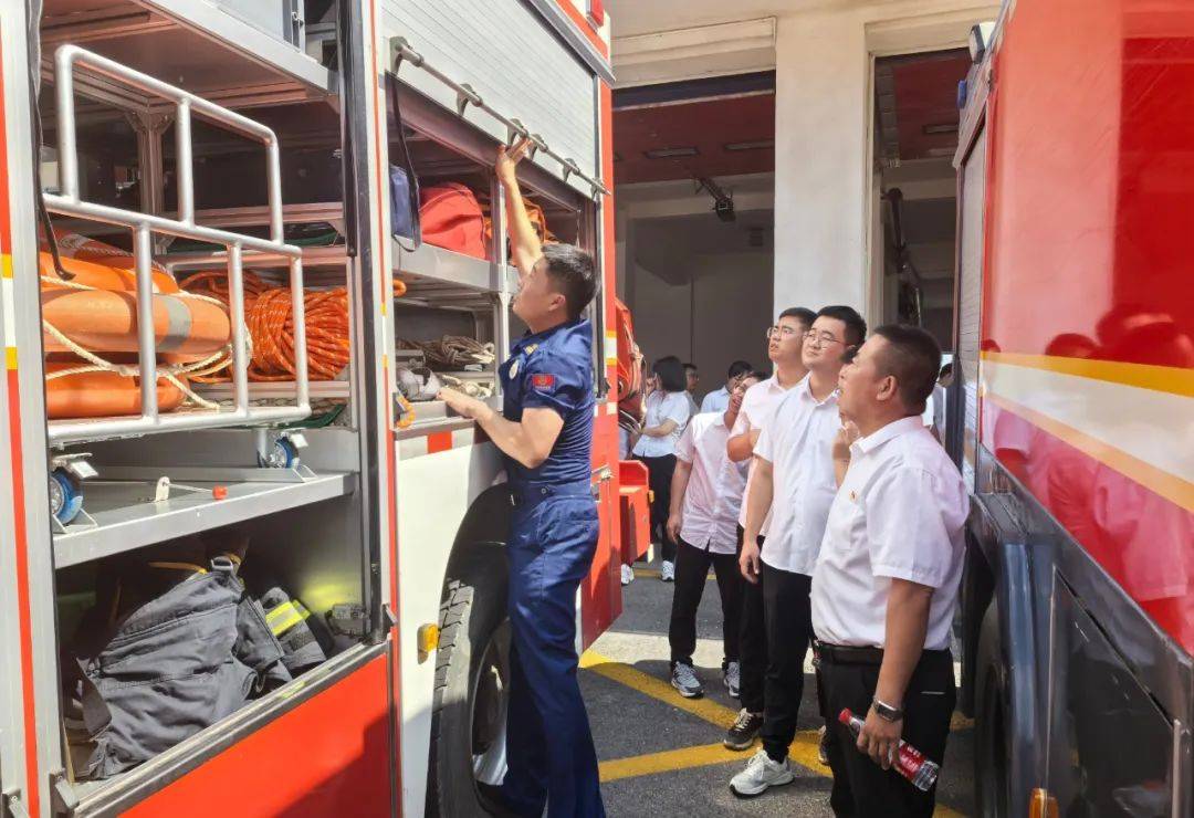 【学习消防 互动体验】国家电网走进朝阳市应急消防科普教育基地