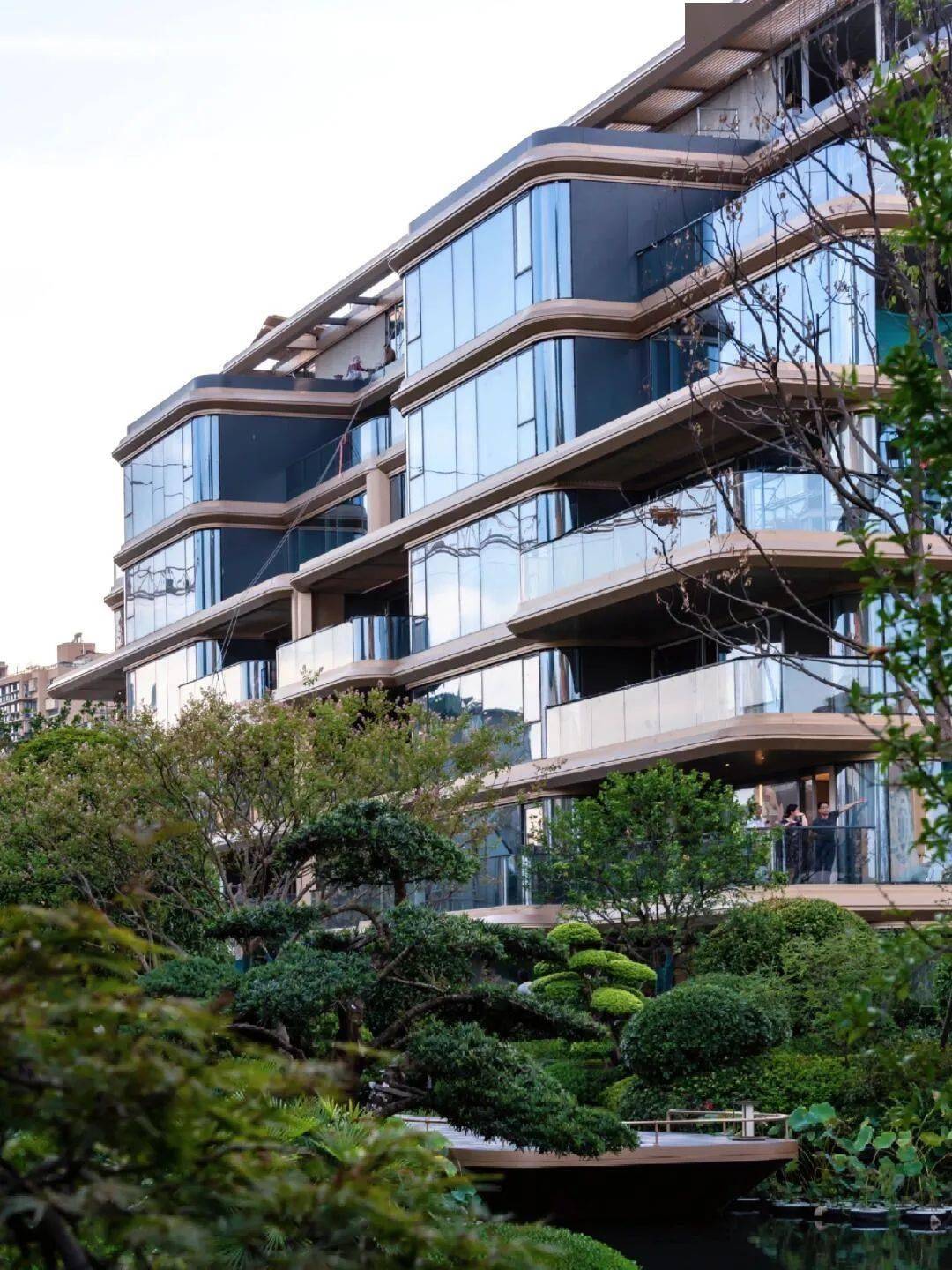 霞映锦绣里的叠墅值不值得摇?上中下叠怎么选?