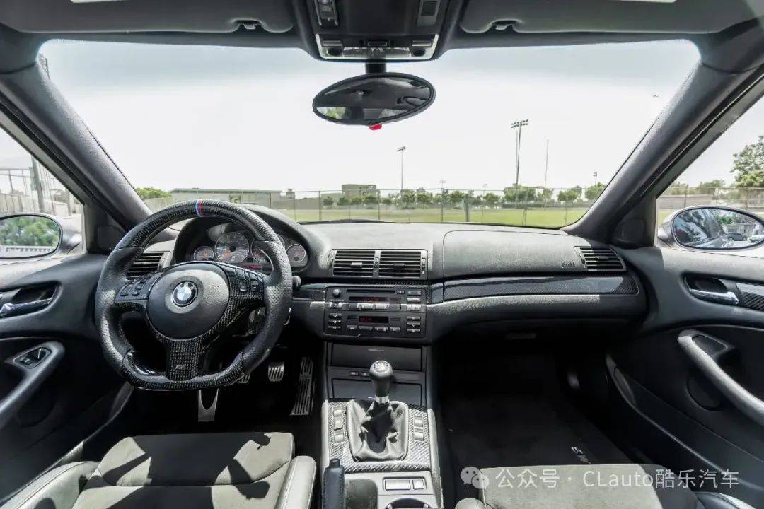 辆改装车所投入的精力和高品质的升级配件,其价格将高于普通的e46车型