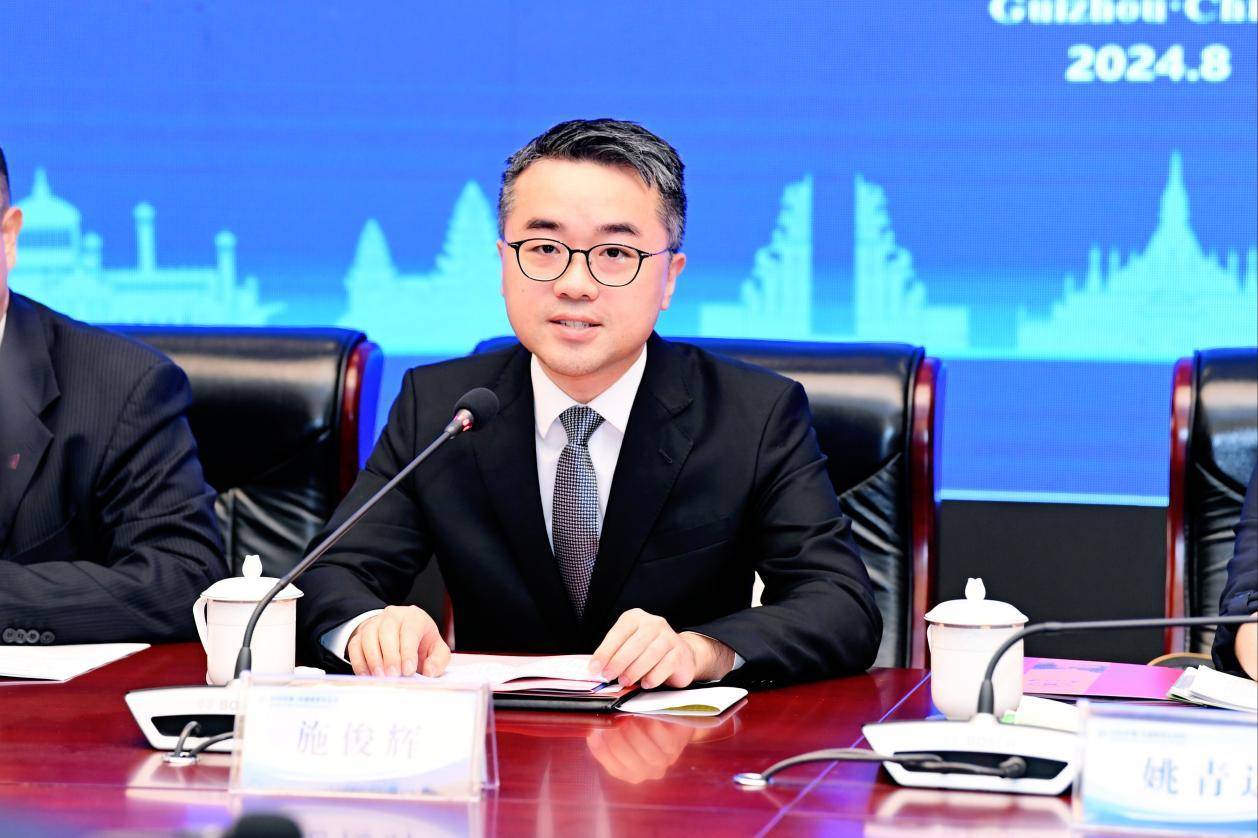 特区签署教育合作备忘录 两地师生互访将更加紧密