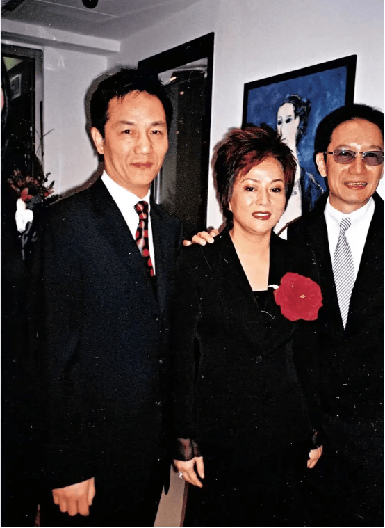 上海前首富妻子公开掌掴亚姐冠军内情,自爆曾打电话挑衅叫"老公"_杨恭