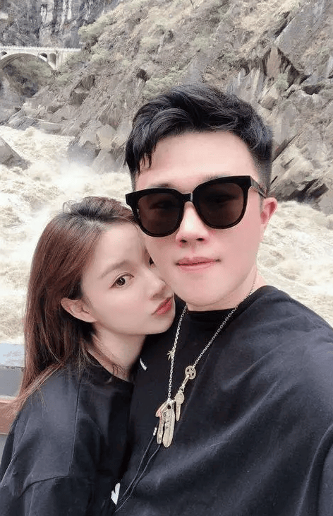 炸裂!王思聪前任雪梨疑塌房,知情人爆料:雪梨吸毒,勾引自己老公