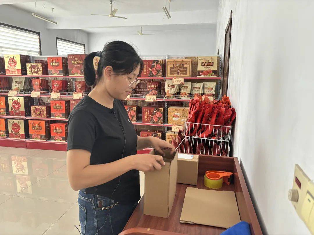 致力于培育"土特产"电商品牌,广饶县相关部门紧密协作,严格把控进货