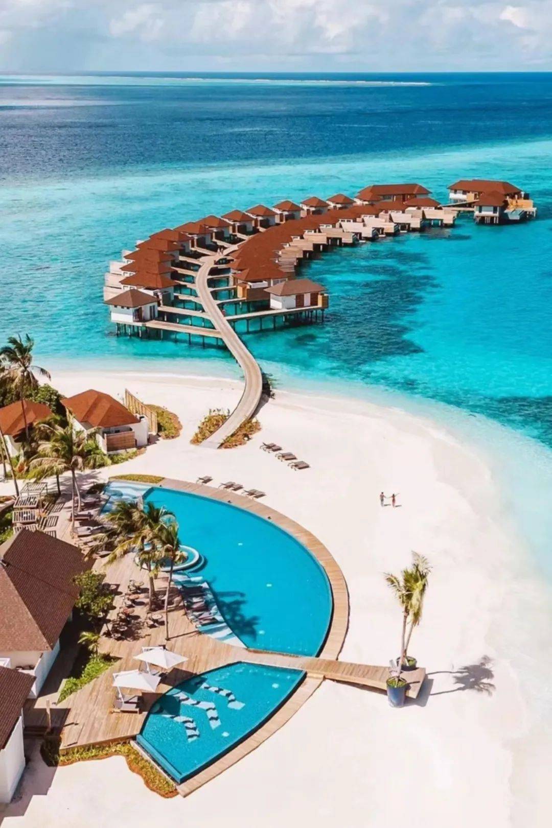 夏日炎炎,跟着《小眼睛看大世界》一起去马尔代夫享受阳光与海滩吧!