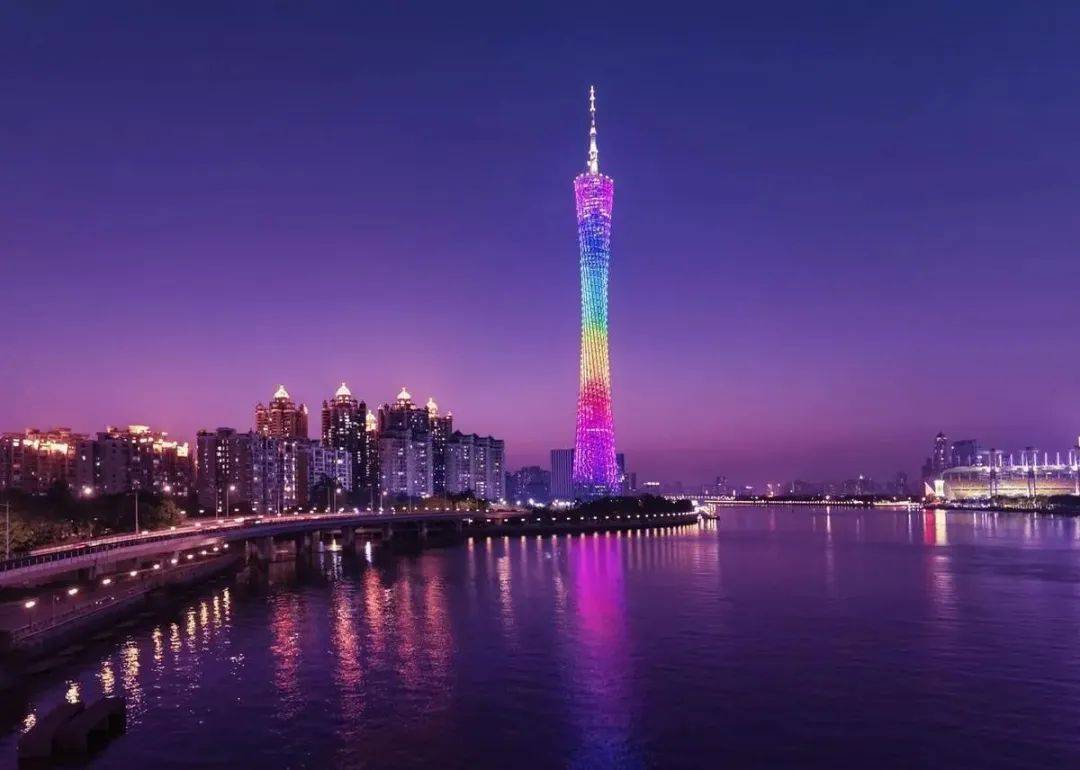 暑假旅游哪里好玩广东的(暑假适合去哪里旅游,经济又实惠广东)