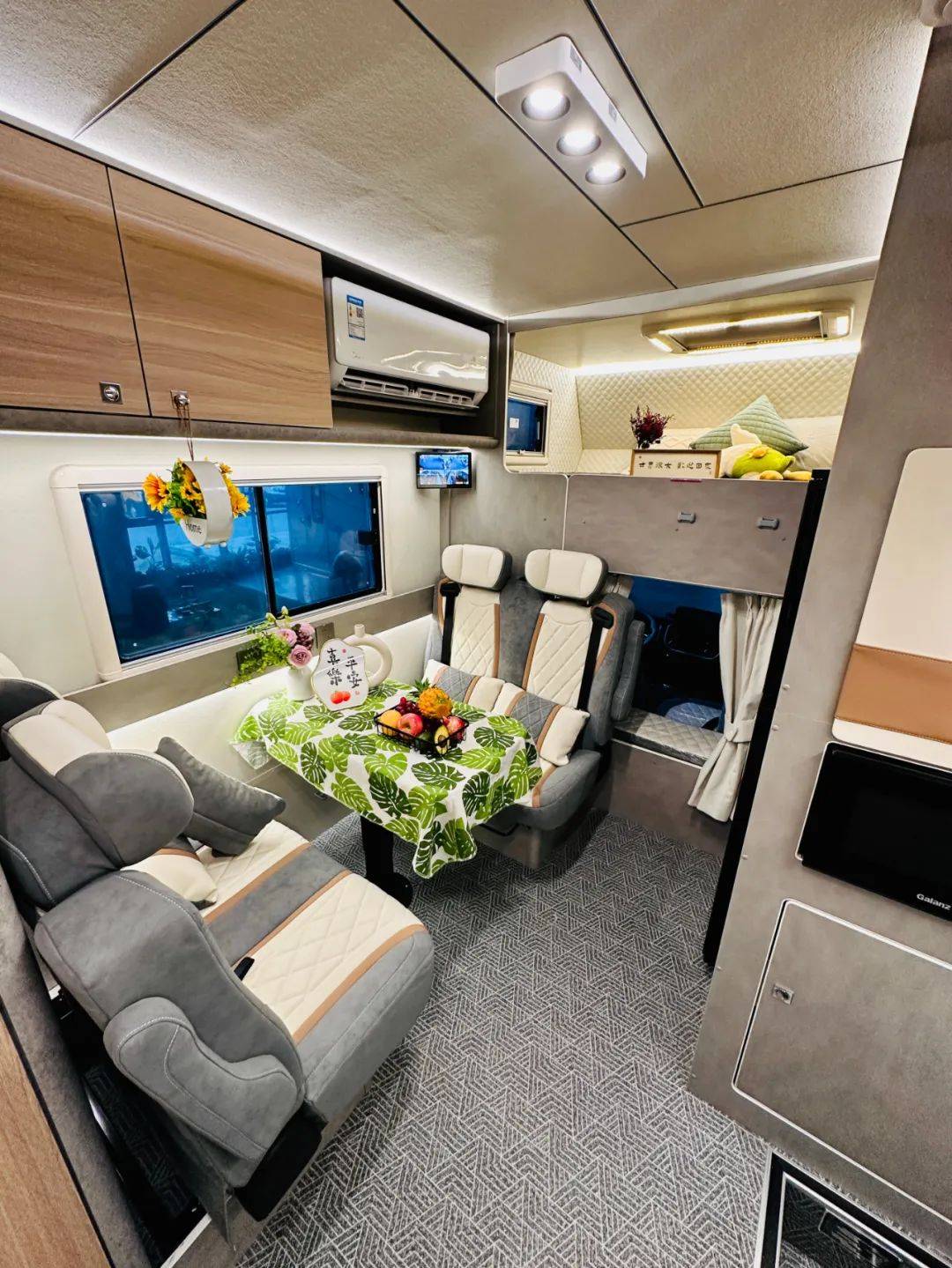 ta来了!拓锐斯特首款新能源房车成都国际车展抢鲜看!