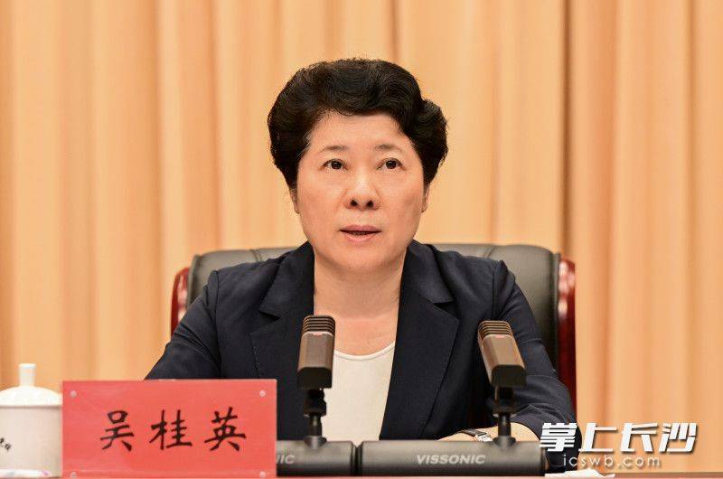 吴桂英宣讲党的二十届三中全会精神:深学细悟奋楫笃行 以实干实绩检验