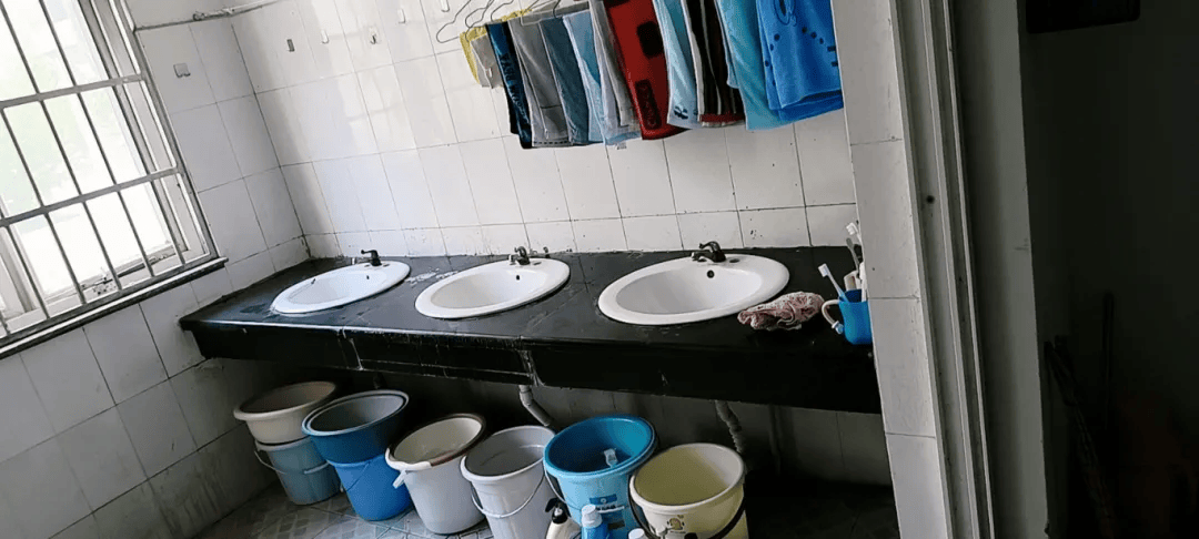 新洲一中,燃爆了!