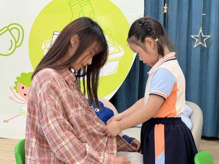 展示生活技能,这群幼儿园娃用实际行动迎接新学期_活动_开学日_种子