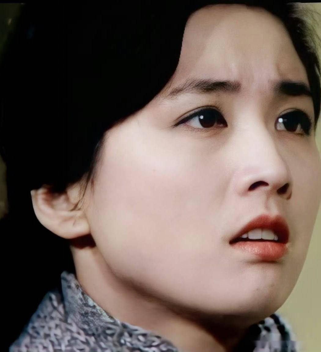 偶然看到韩国第一美女韩惠淑的旧照,才明白全球审美都在降级