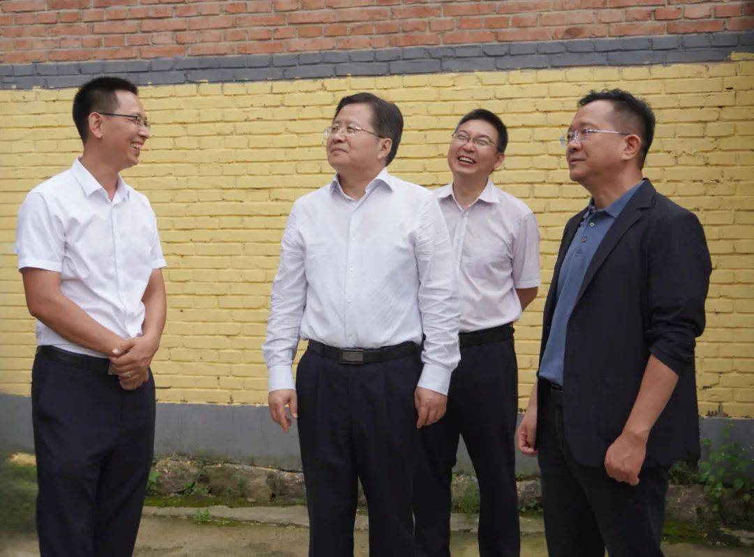 集团公司党组副书记方向明到涞源县检查推进帮扶工作