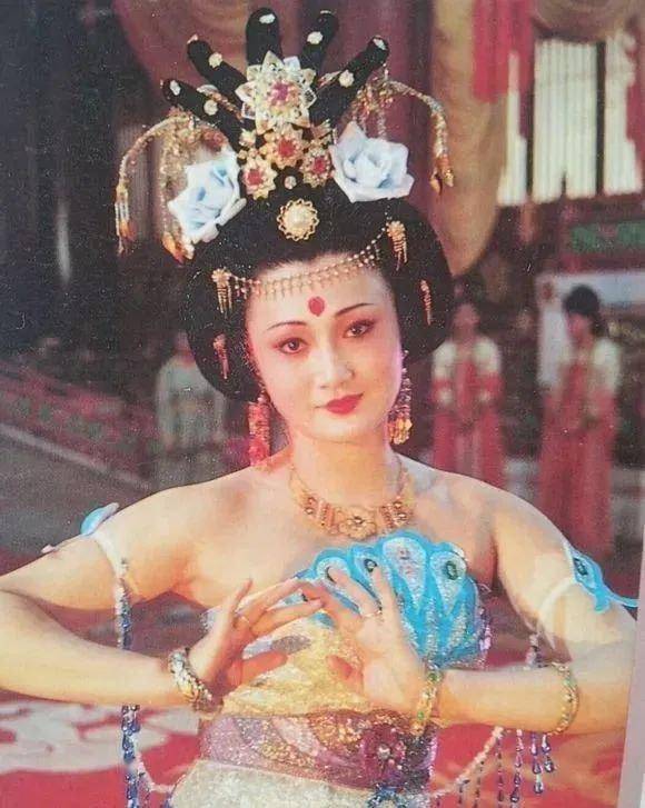看看这5位女星,个个珠圆玉润,倾国倾城_杨贵妃_林芳兵_刘晓庆