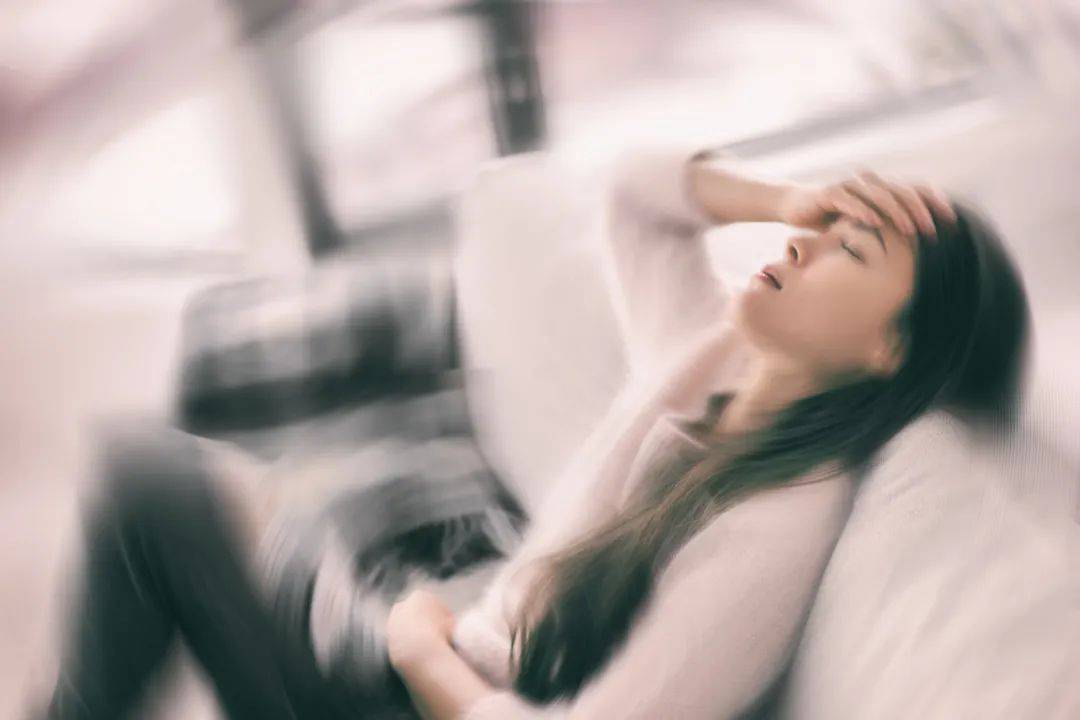 拍抖音头疼=抖音拍视频晃动头为什么是虚的