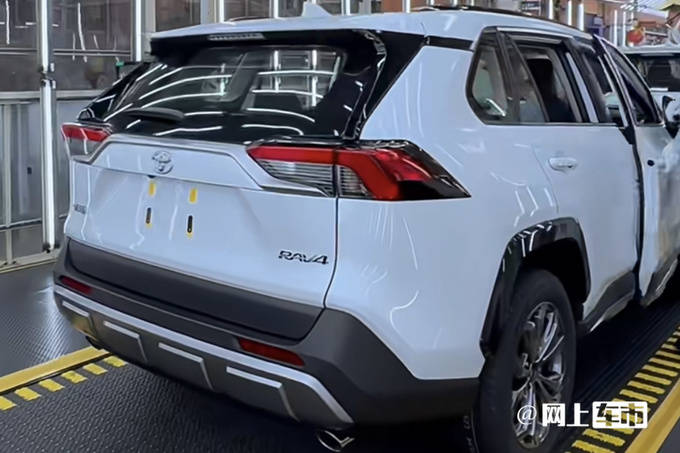 丰田新RAV4荣放培训资料:低配增电尾门,6天后上市_搜狐汽车_搜狐网