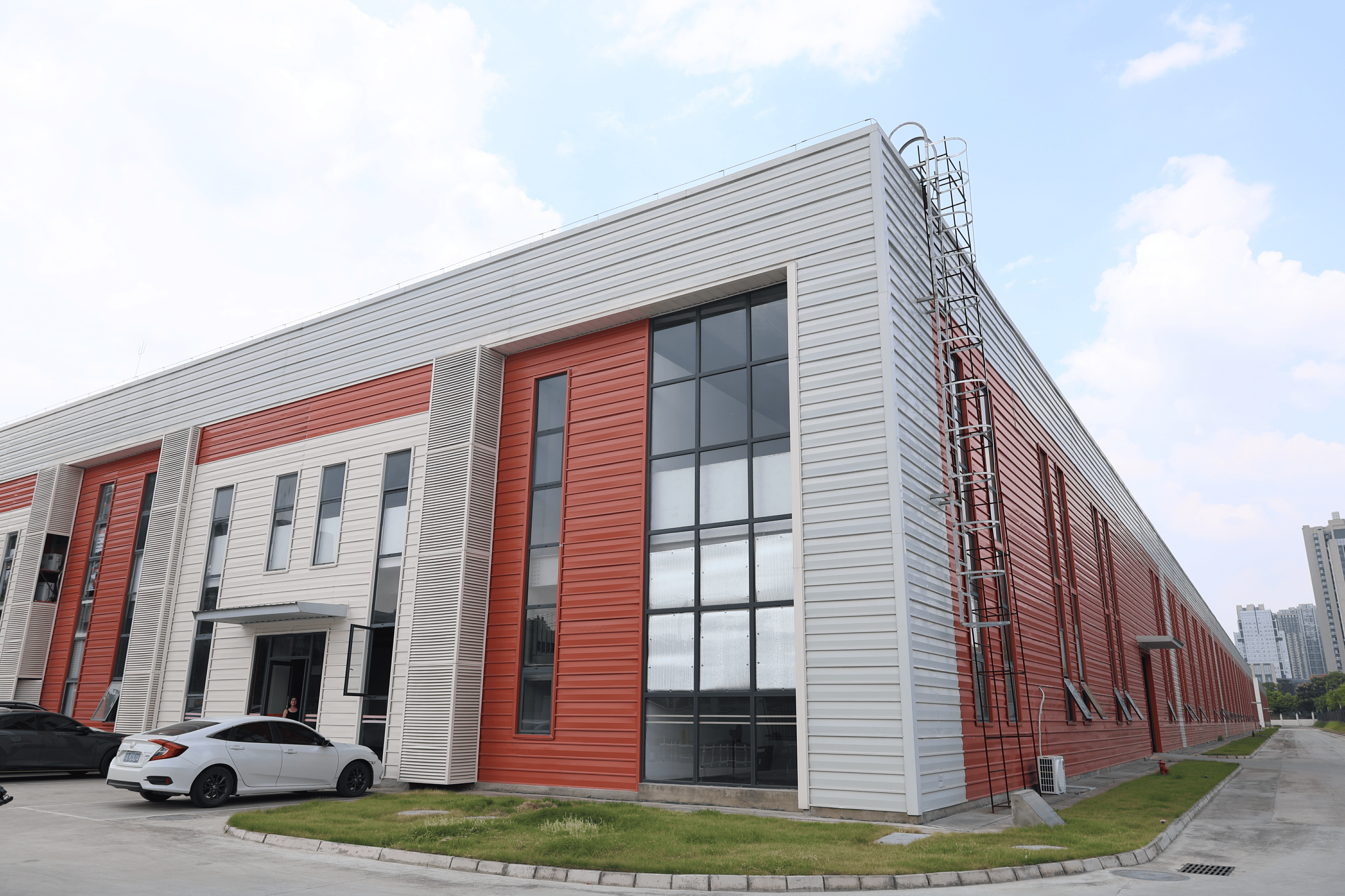 "腾笼换鸟"解决厂房难题