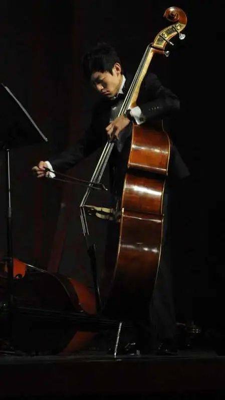 大提琴演奏陈思翰中国歌剧舞剧院民族乐团打击乐声部首席刘潇涵中国