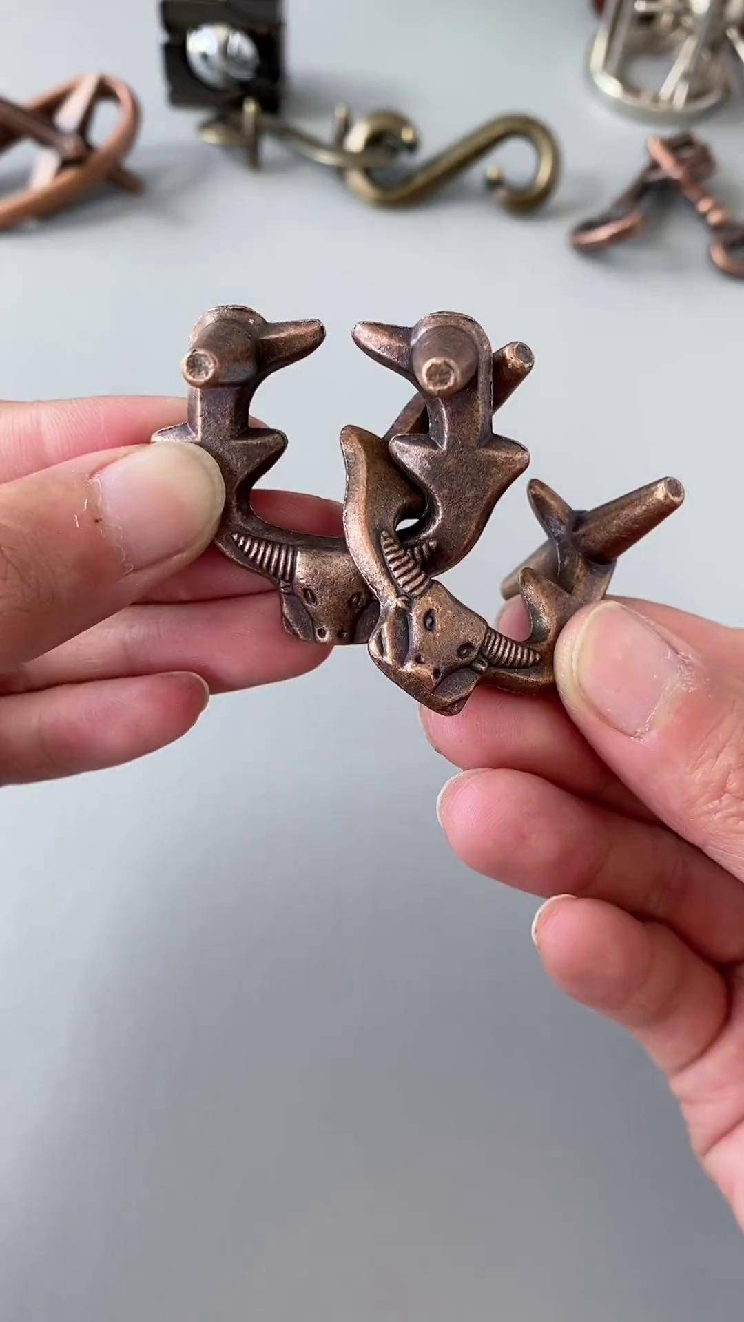 古典益智玩具,合金牛头扣!益智玩具