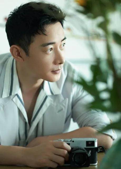 转机出现在2008年,罗晋在电视剧《三国》中饰演了汉献帝刘协一角.