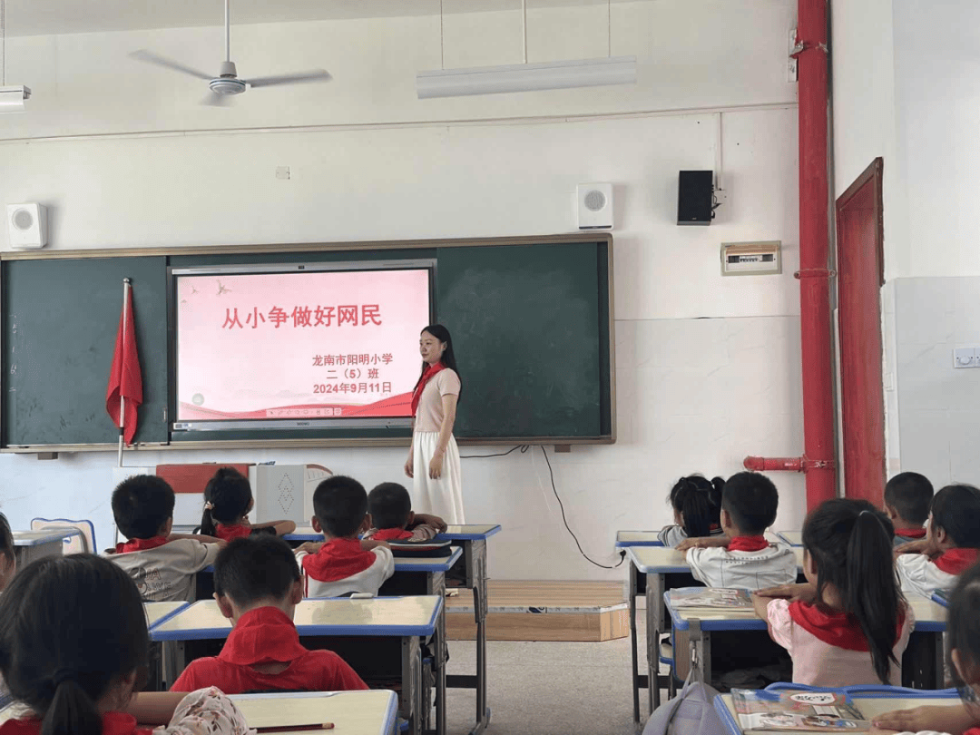 龙南市实验中学图片