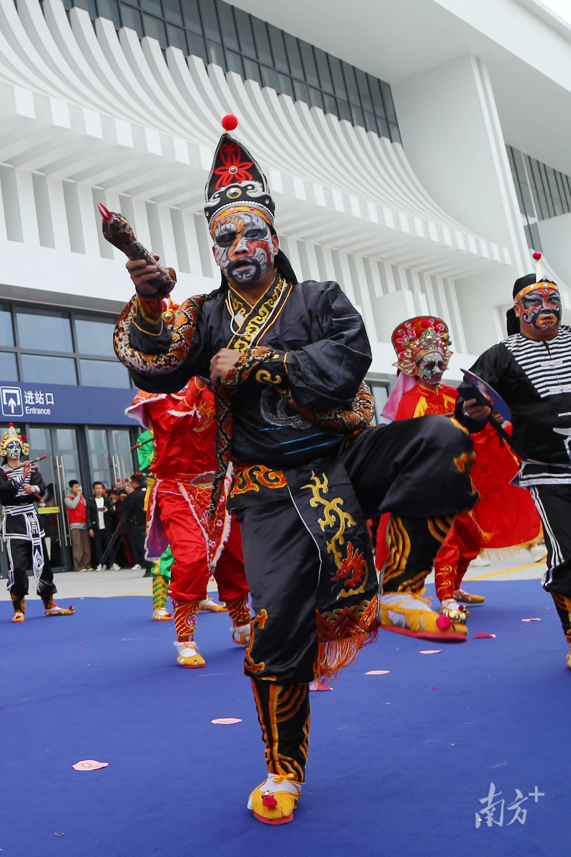 潮汕版"唱跳rap!" 到惠来看神泉英歌