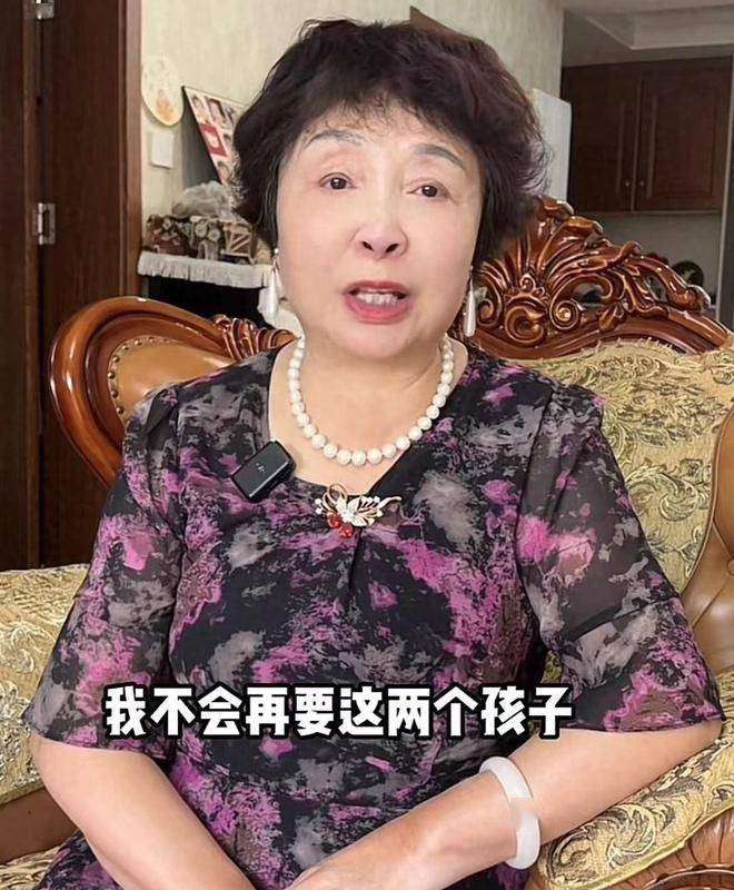 58岁痛失独生女,60岁生下双胞胎女儿,盛海琳坦言后悔了:太累