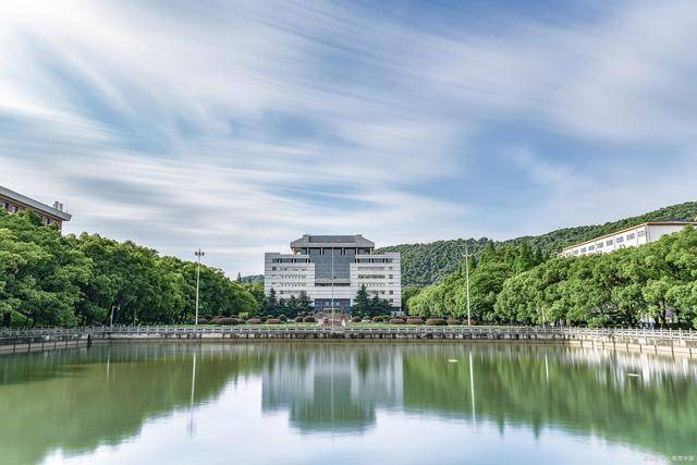 浙江科技学院学生证图片