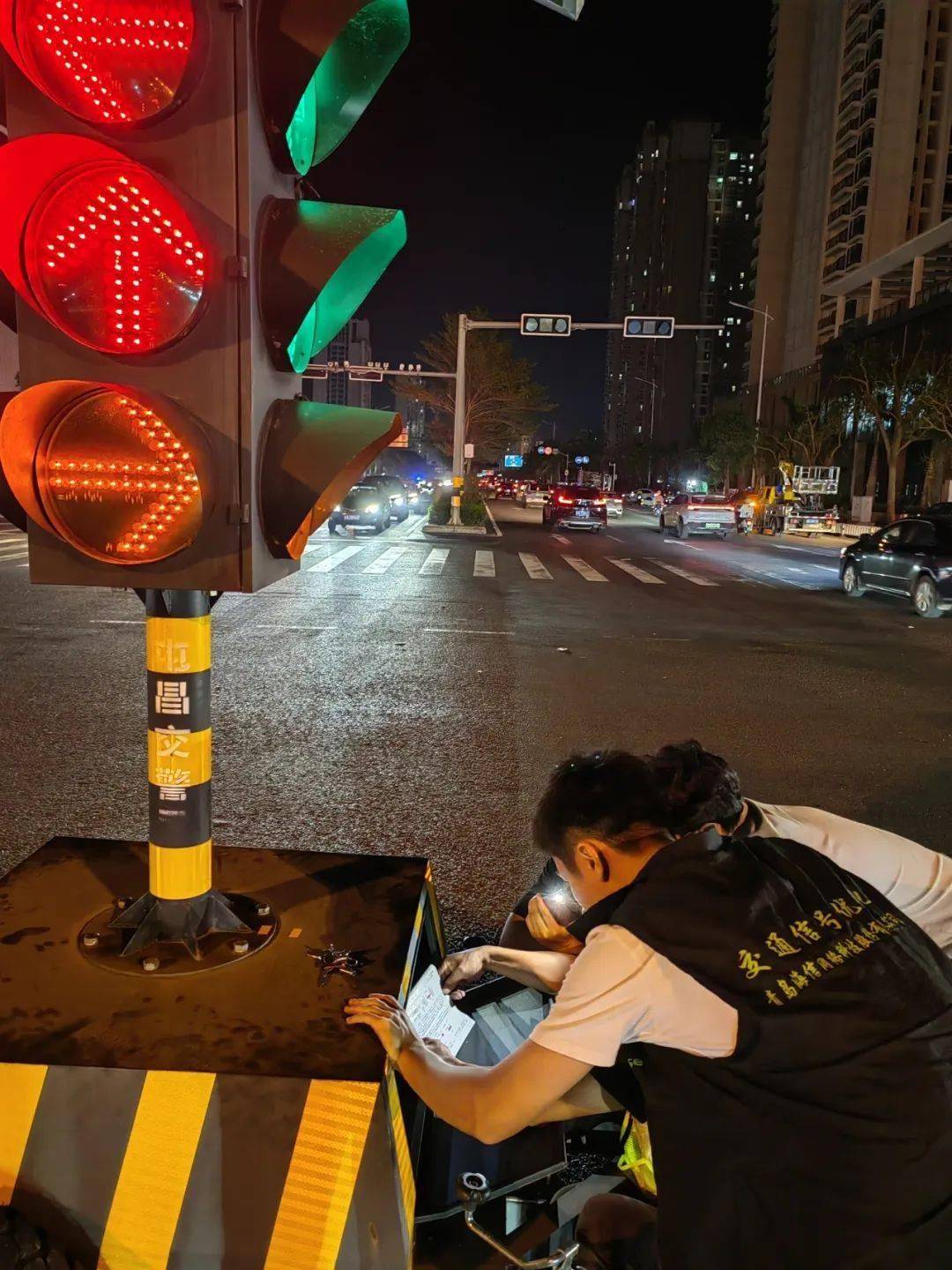 马路红绿灯图片唯美图片