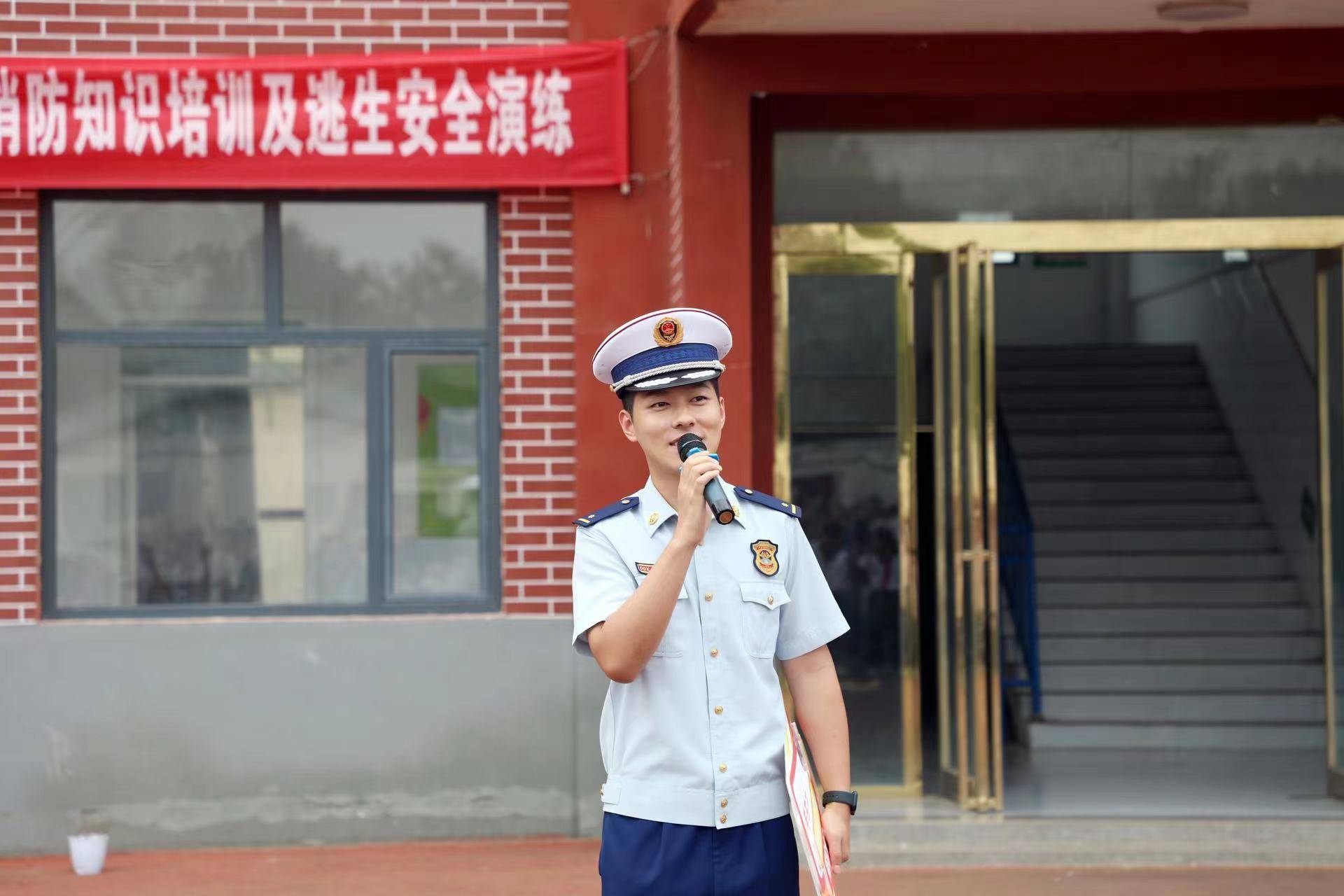 开展消防安全知识培训 杞县大同小学供图预防为主,生命至上.