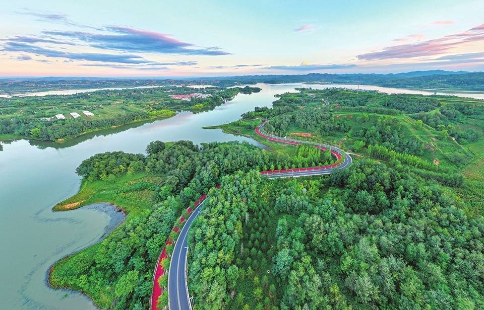 山西晋中榆社县云竹湖 碧波微澜 满目苍翠