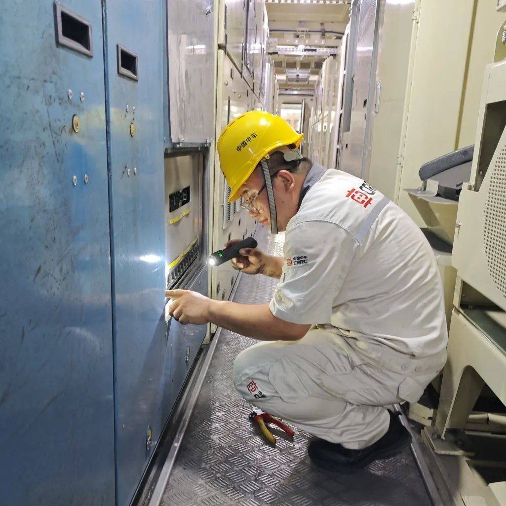 东西南北中,"大同机车"为祖国母亲庆生!