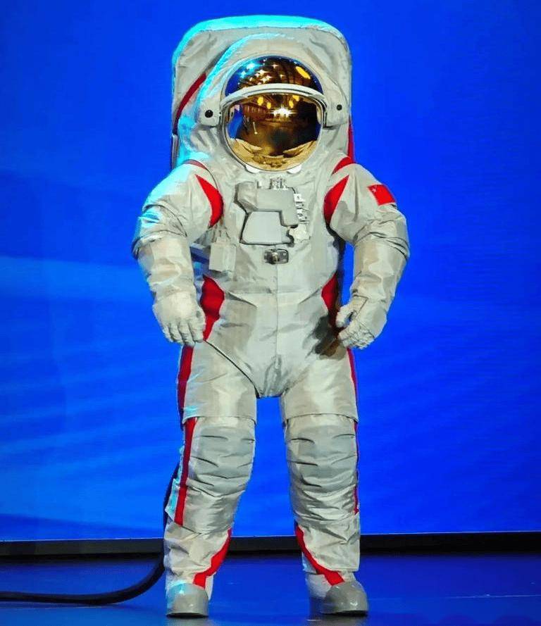 在9月28日的中国第三届航天服技术论坛上,中国载人航天工程办公室面向