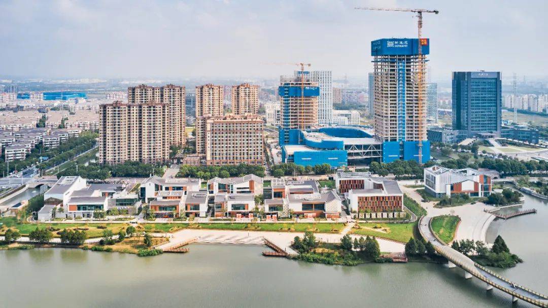 永昌泾幼儿园等一批配套项目已相继投用,漕湖商务中心,永昌邻里中心