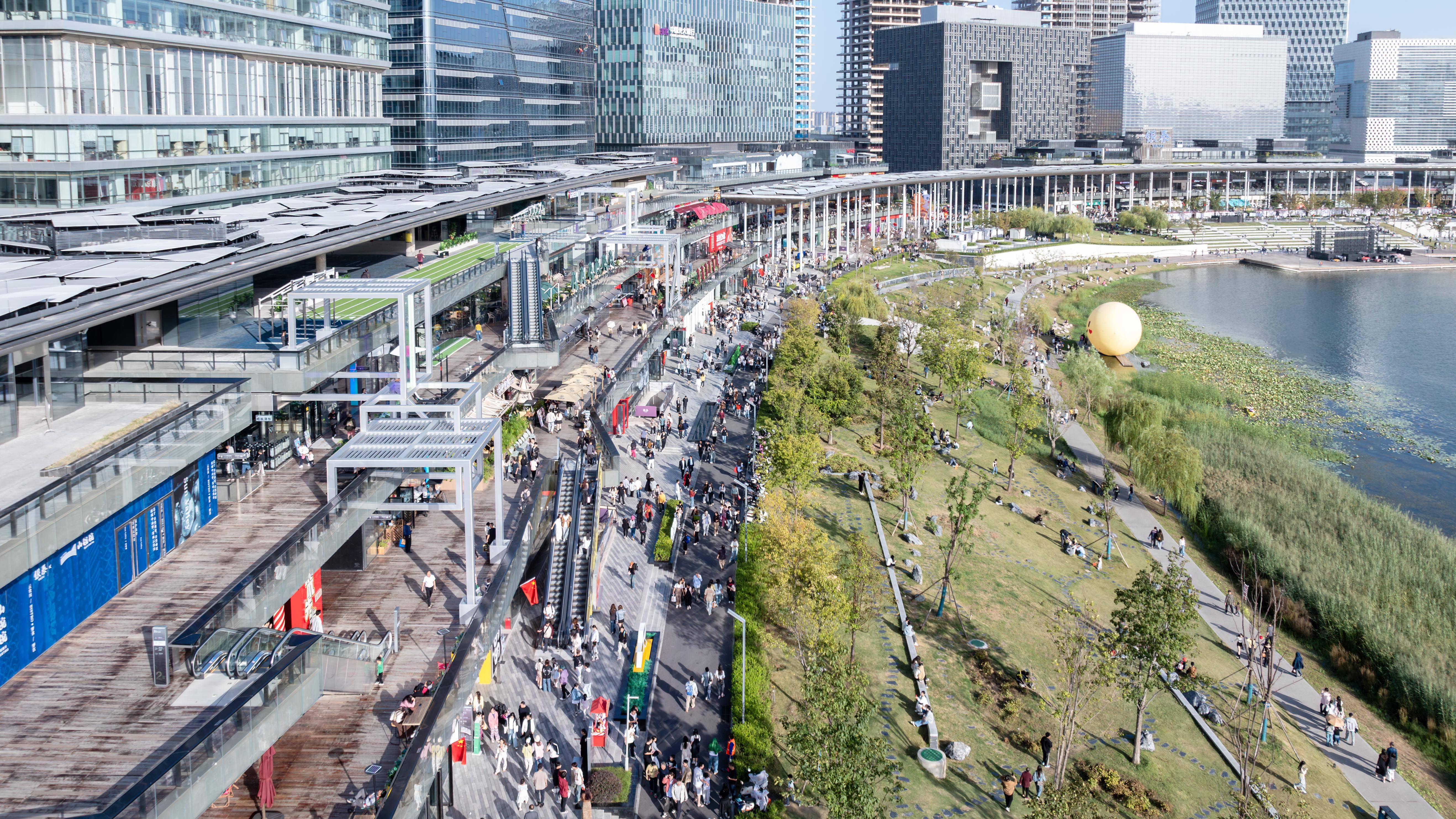 郑州龙湖金融岛专属网格:假期服务不打烊 网格保障在身旁