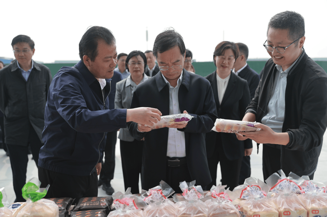 文字:开封日报社全媒体记者 刘延超 任佳慧摄影:开封日报社全媒体记者