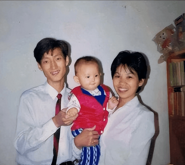 "泳坛美男"宁泽涛:职业生涯坎坷有泪,遗憾退役后现状如何?