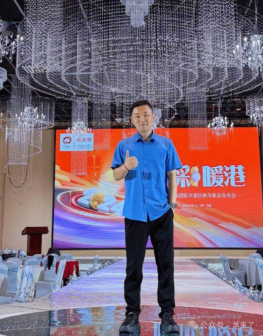 道可道,非常道:厚度奠定高度在家庭的影响下,袁浩从小就耳濡目染于