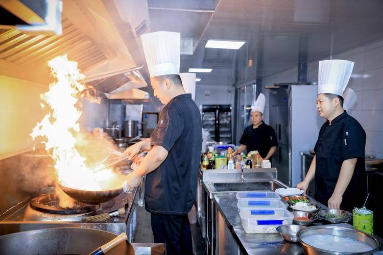 消费者正“倒逼”餐饮市场放弃预制菜？