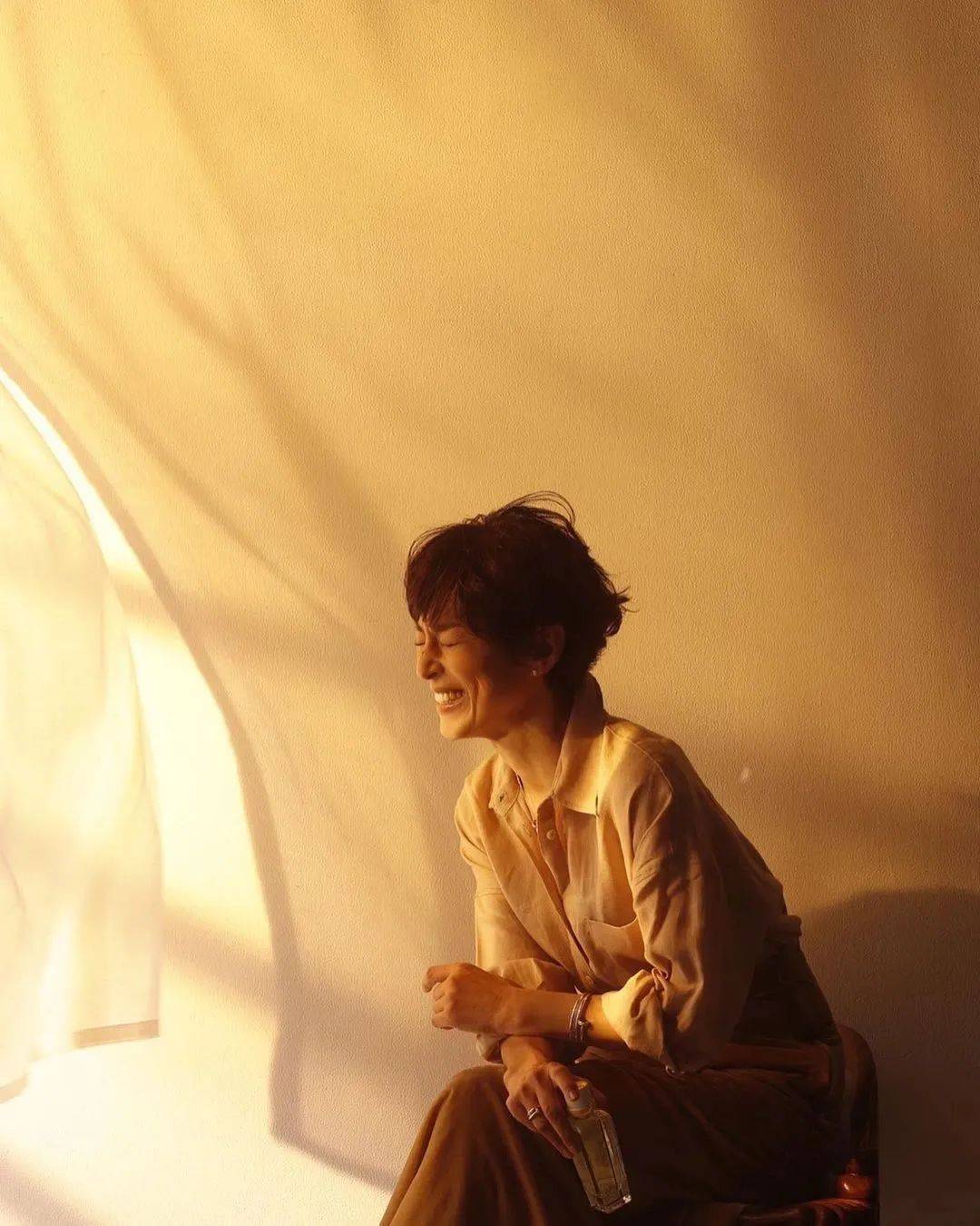 歲月不敗美人：58歲的鈴木保奈美，比20歲的莉香更好看