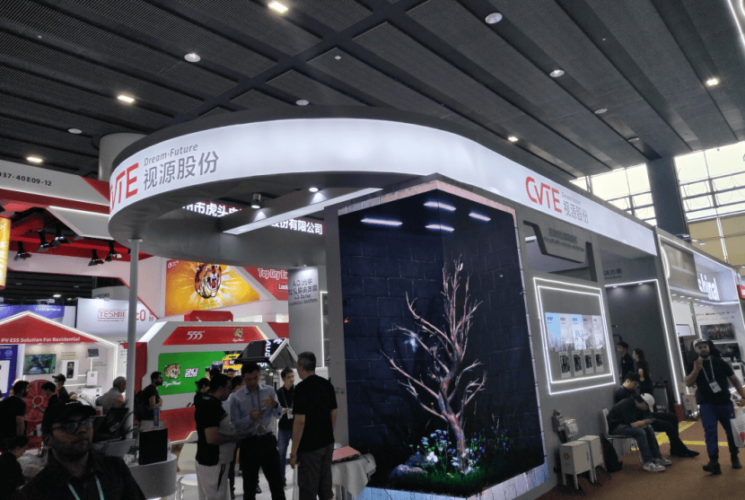 【实探】广交会上，新能源汽车被“火爆围观”！