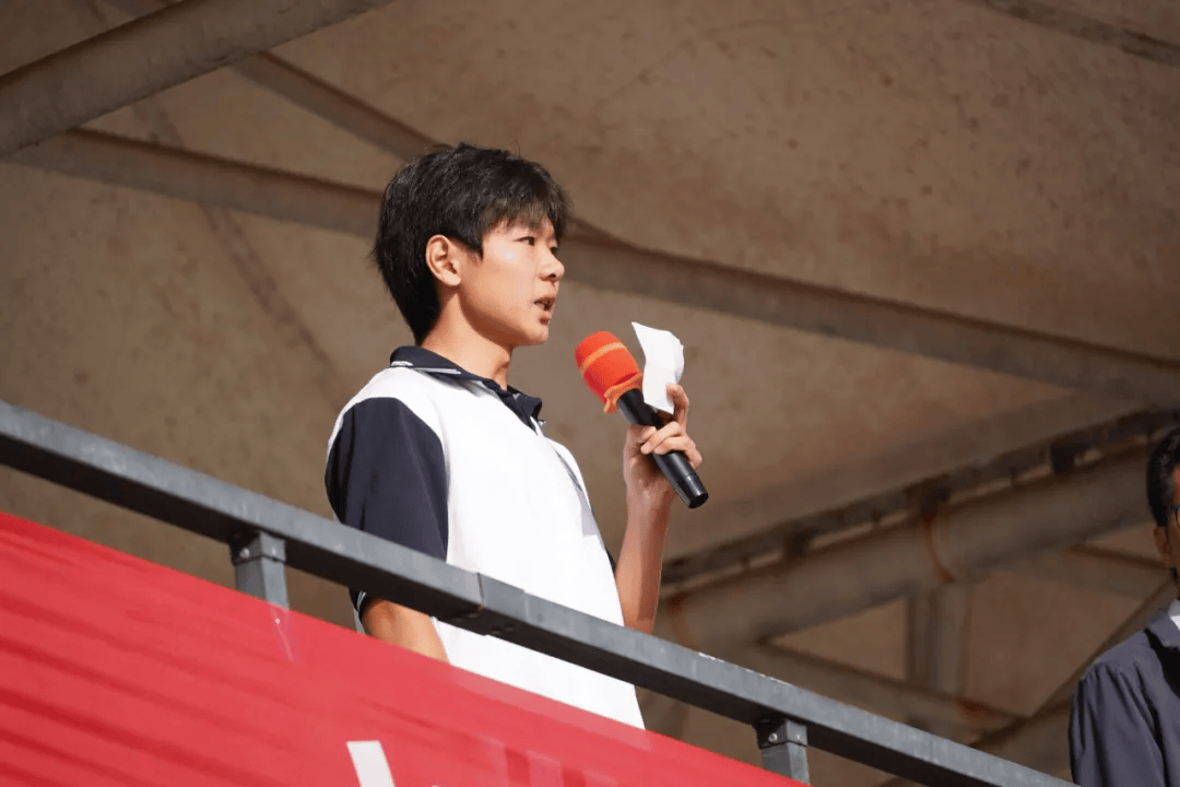 祁门一中第52届秋季田径运动会隆重开幕