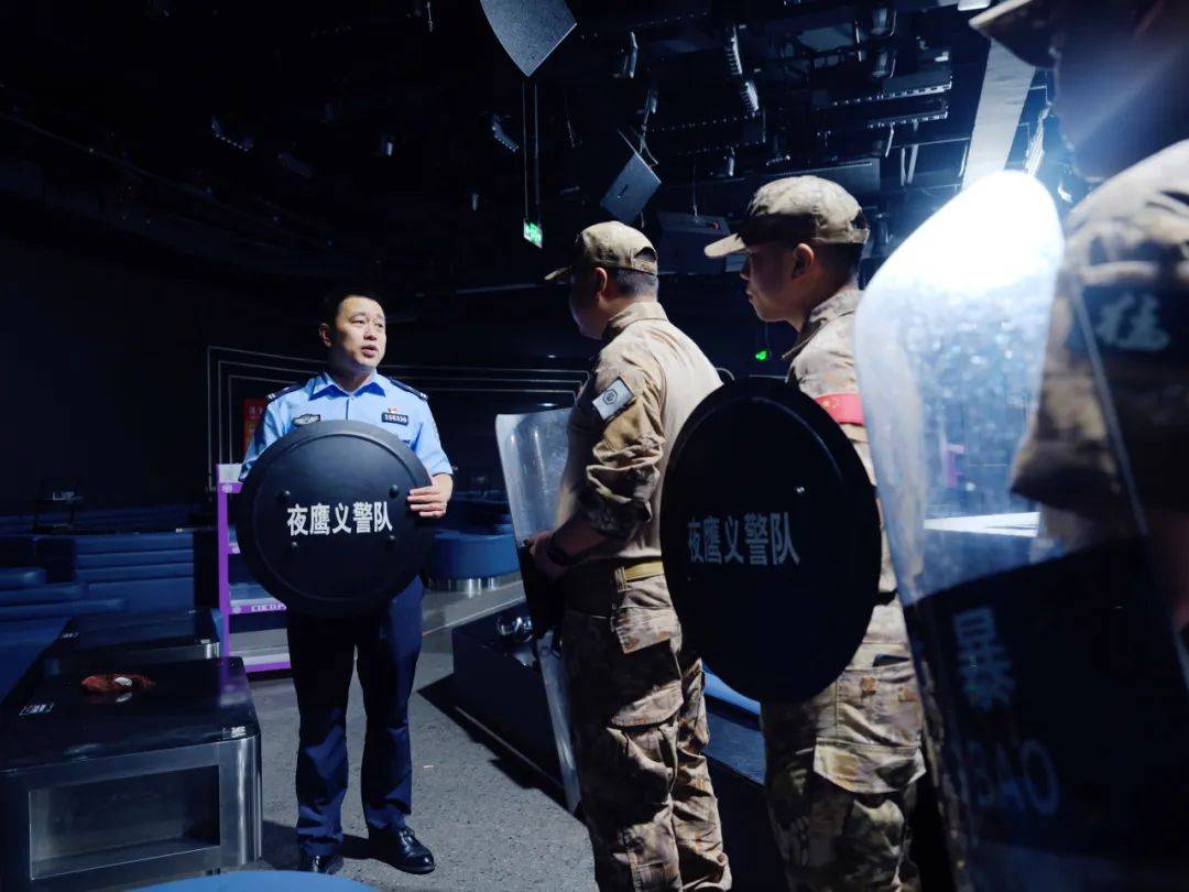 什么情况?永康一家酒吧还没开业,警察就来了十几次