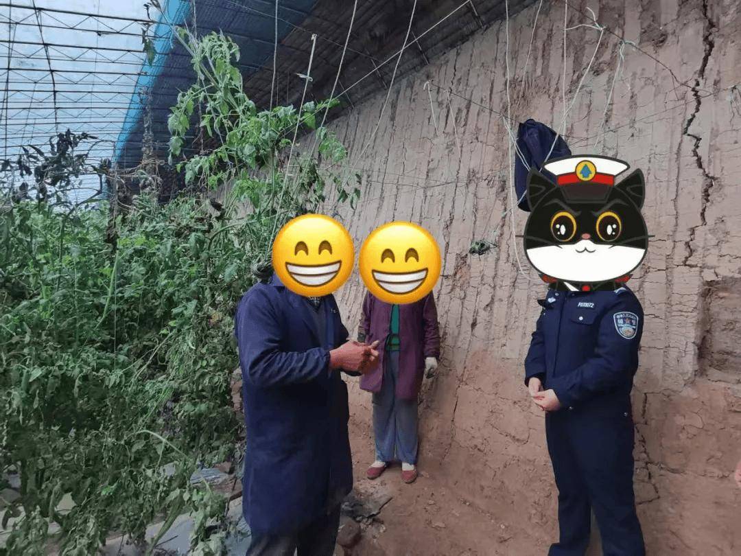 长治:"假警察"遇到真警花.