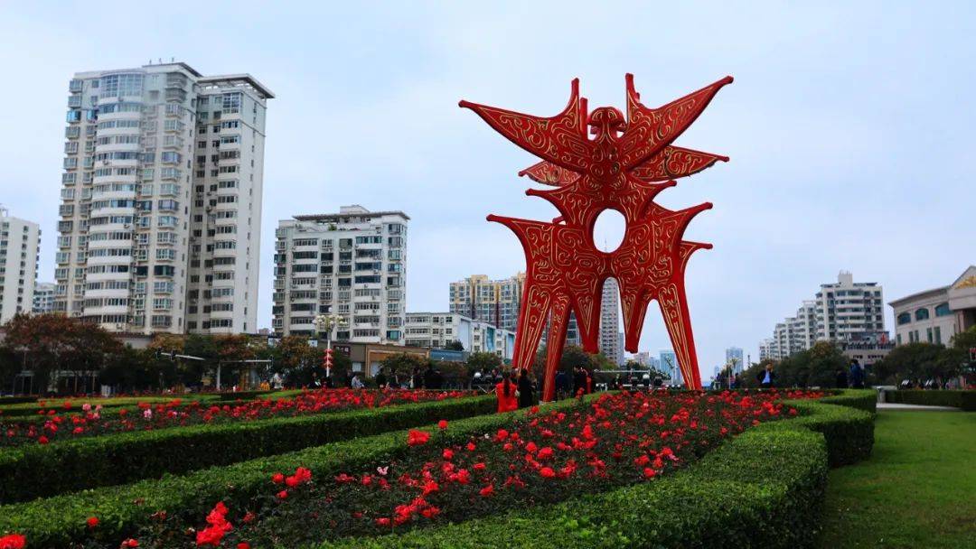 商丘户外不锈钢雕塑价格 来自搜狐网