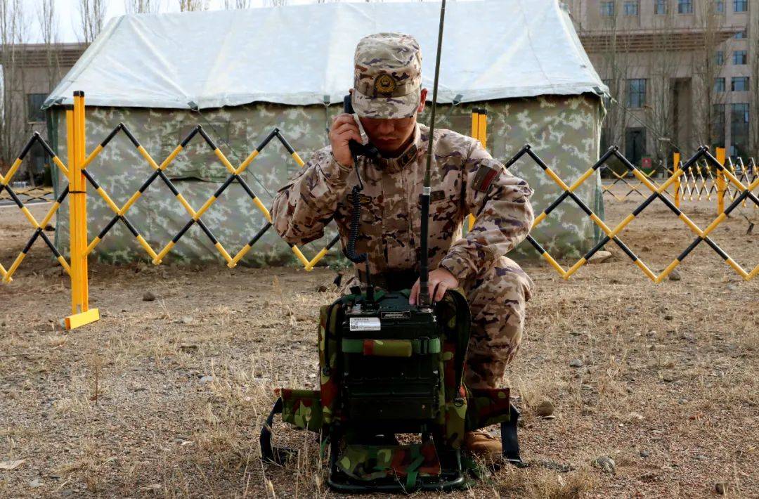 电波激荡,且看通信兵训练风采!