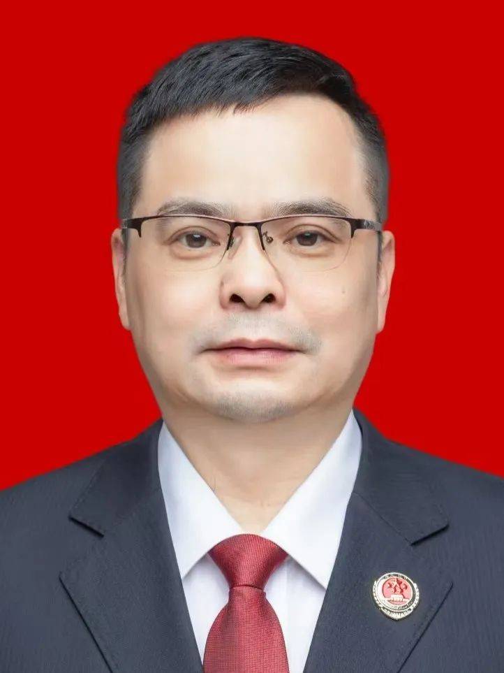 刘新勇:赶走村民间的"拦路虎"