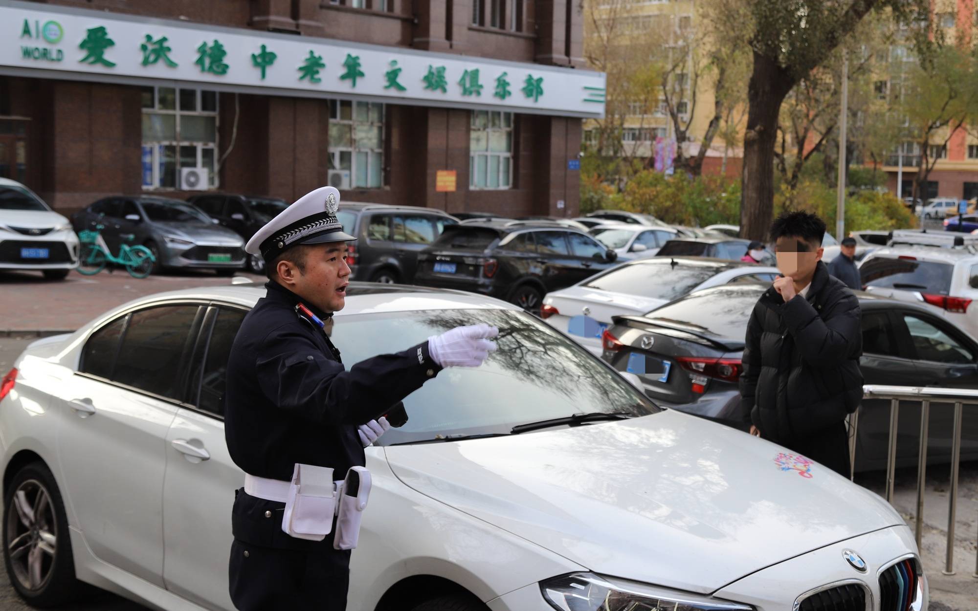 哈尔滨交警图片图片